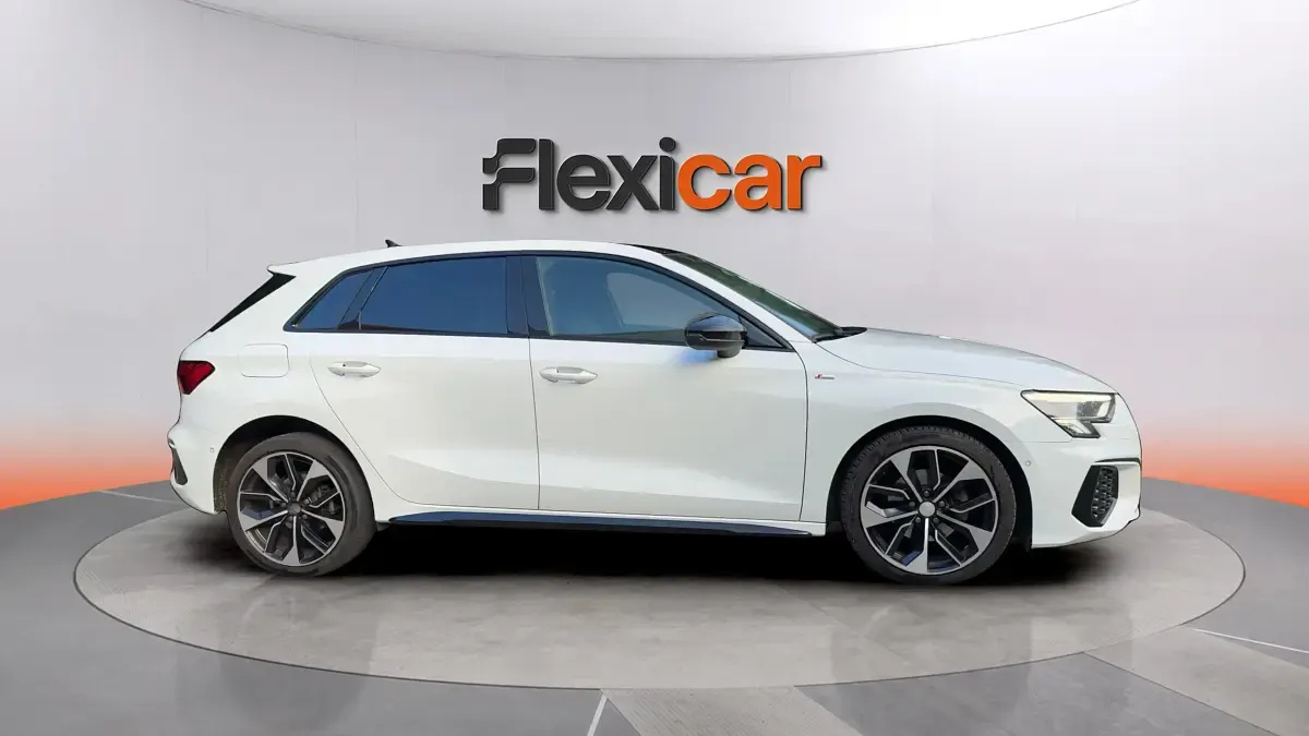 Usado Audi A3 S-Line 150 CV (110 kW) 2022 Blanco Berlina