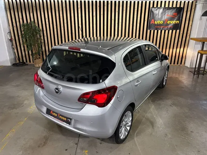 Usado Opel Corsa Selective 90 CV (66 kW) 2019 Gris / plata Utilitario
