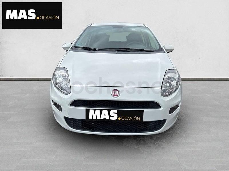 Usado Fiat Punto 69 CV (50 kW) 2017 Blanco Berlina