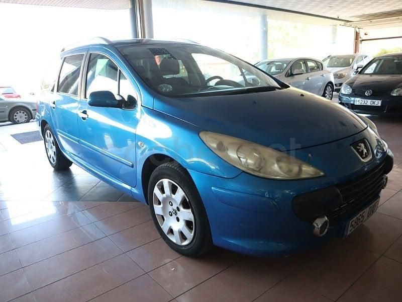 Usado Peugeot 307 110 CV (80 kW) 2007 Azul Familiar