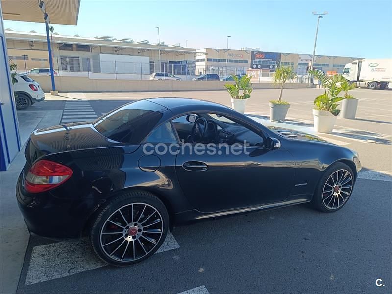 Usado Mercedes SLK200 163 CV (119 kW) 2004 Negro Descapotable