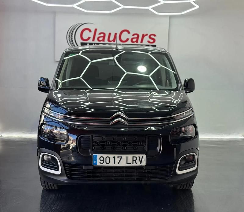 Usado Citroën Berlingo Feel 100 HP (73 kW) 2021 Preto Monovolume