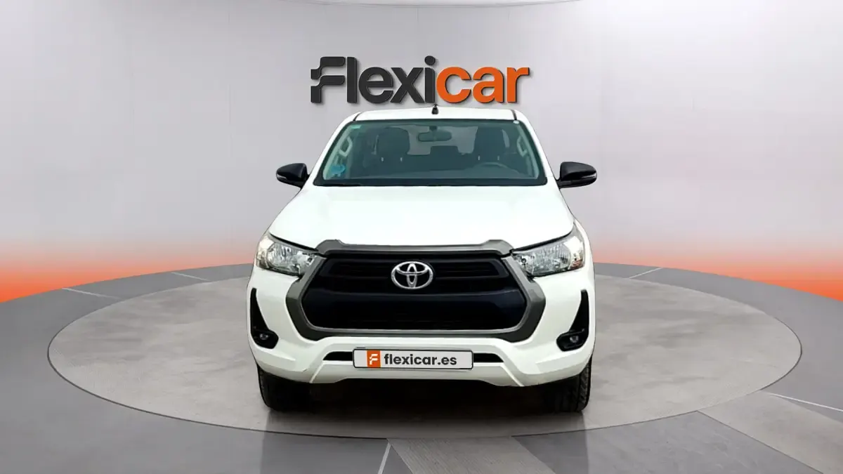 Usado Toyota HiLux 150 CV (110 kW) 2021 Blanco Pickup/Camioneta