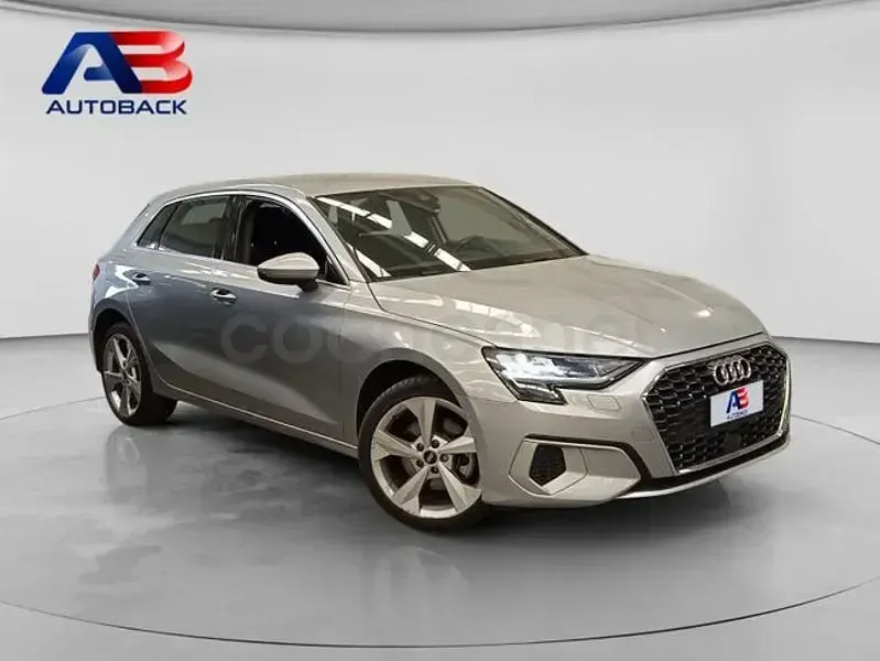 Usado Audi A3 Advanced Plus 204 CV (150 kW) 2022 Gris / plata Berlina