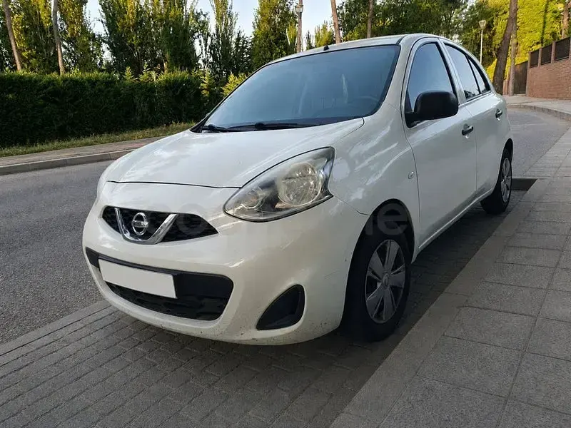 Usado Nissan Micra Acenta 80 CV (58 kW) 2017 Blanco Utilitario