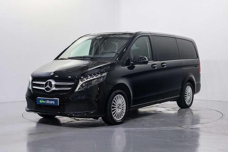 Usado Mercedes V220 163 CV (119 kW) 2023 Negro Monovolumen