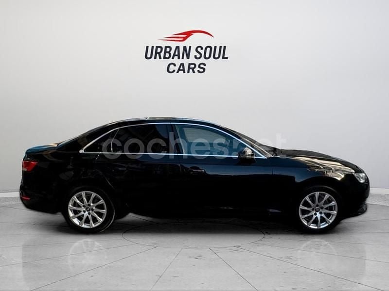Usado Audi A4 Design 150 HP (110 kW) 2017 Preto Carrinha