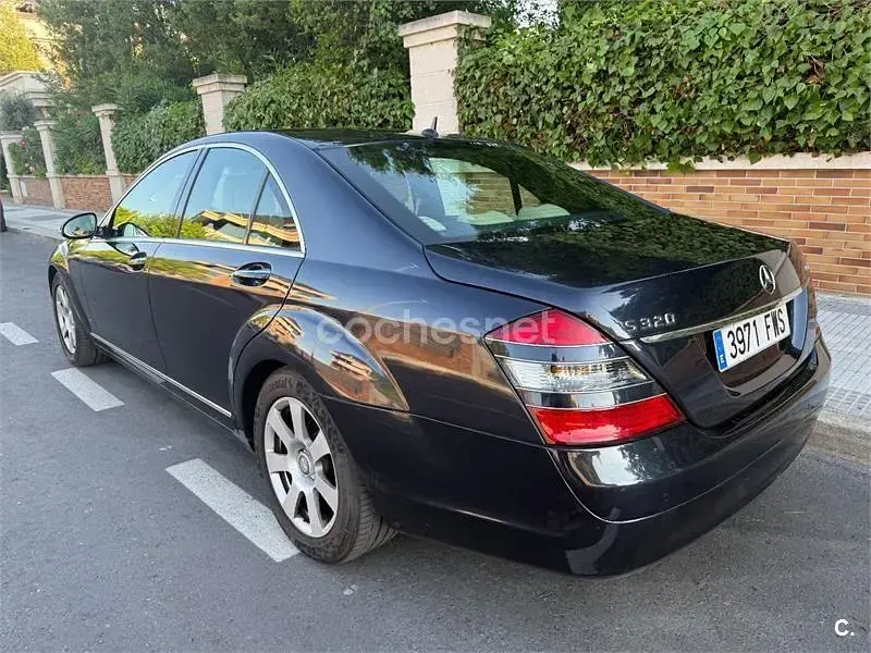 Usado Mercedes S320 235 CV (172 kW) 2007 Azul Berlina