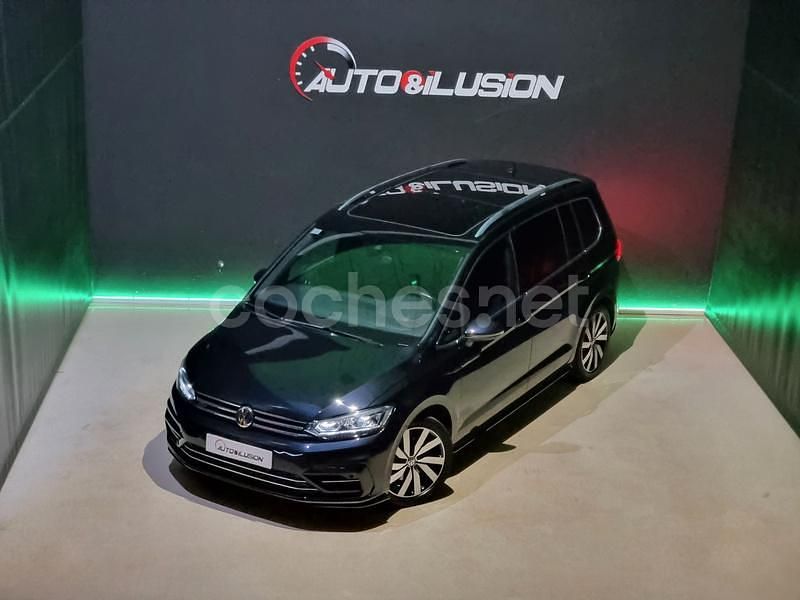 Usado VW Touran Sportline 150 CV (110 kW) 2020 Negro Monovolumen