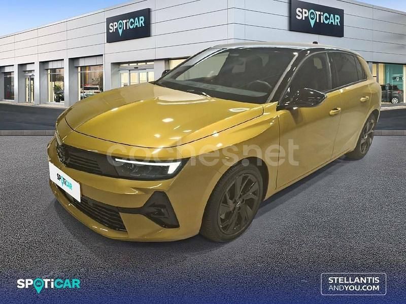 Dorado Usado 2024 Opel Astra Berlina | 22.490 € (Precio justo) - Imagen 1/4