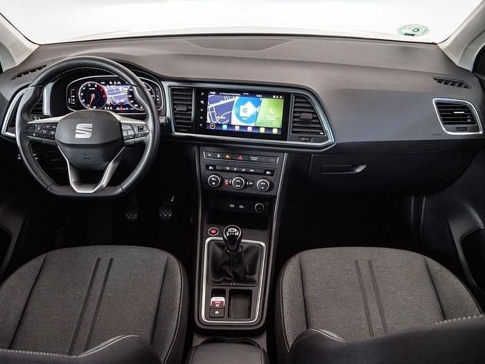 Usado Seat Ateca Style 150 CV (110 kW) 2025 Gris plata SUV