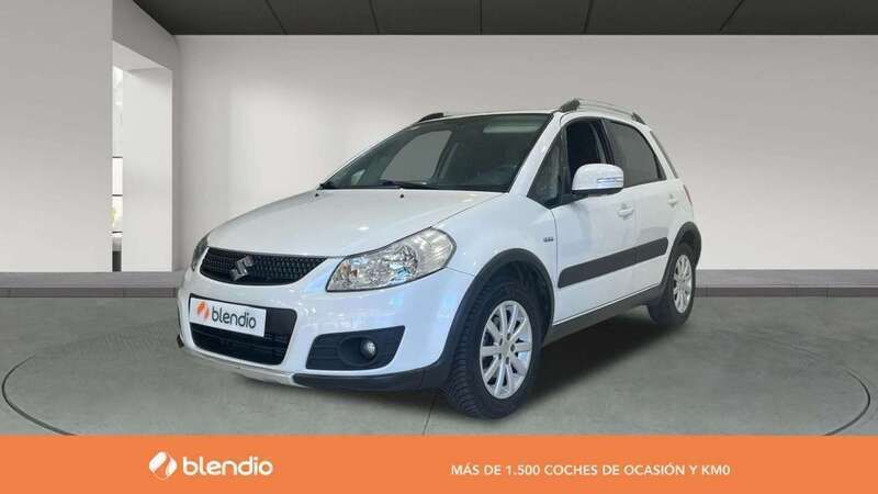 Blanco Usado 2012 Suzuki SX4 GLX Utilitario | 7500 € - Imagen 1/4
