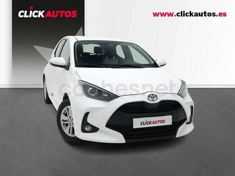 Usado Toyota Yaris Hybrid Business Edition 116 CV (85 kW) 2025 Blanco Berlina