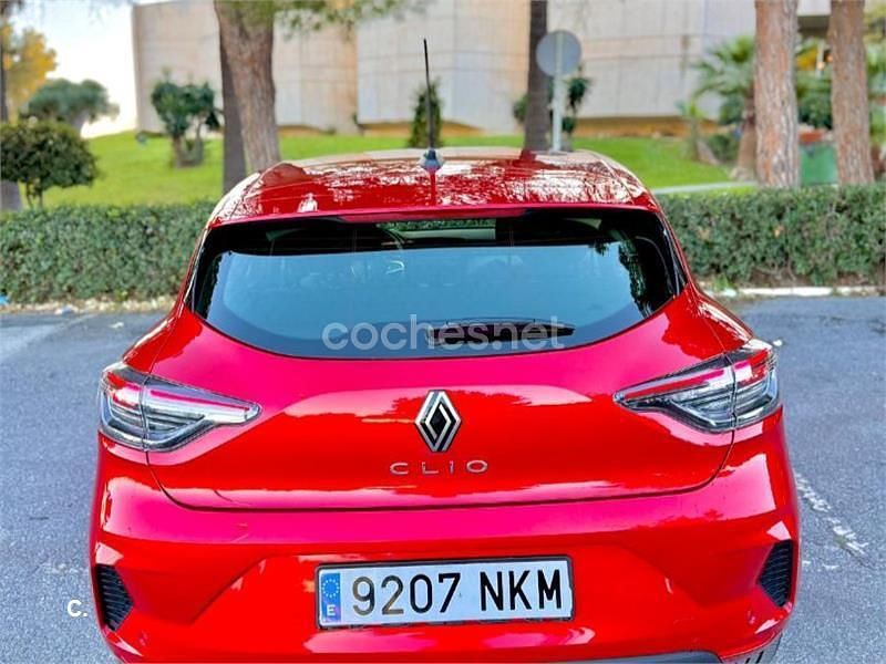 Usado Renault Clio V Evolution 90 CV (66 kW) 2025 Rojo Berlina
