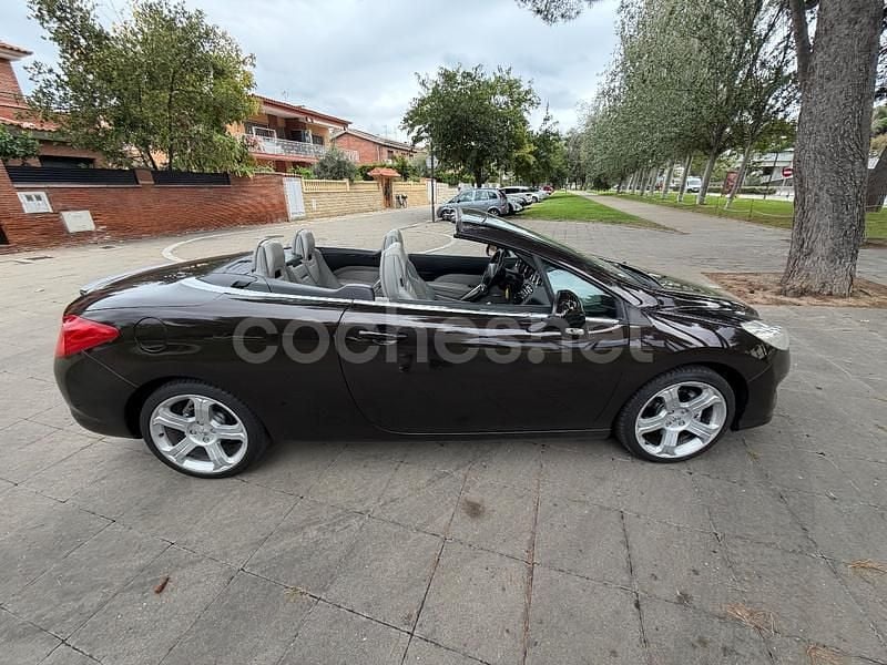 Marrón Usado 2010 Peugeot 308 CC Sport Descapotable | 6800 € (Precio justo) - Imagen 1/4