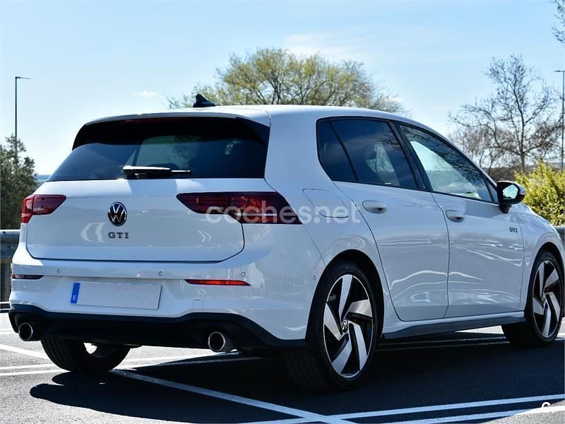 Usado VW Golf VIII GTI 265 CV (194 kW) 2024 Blanco Berlina