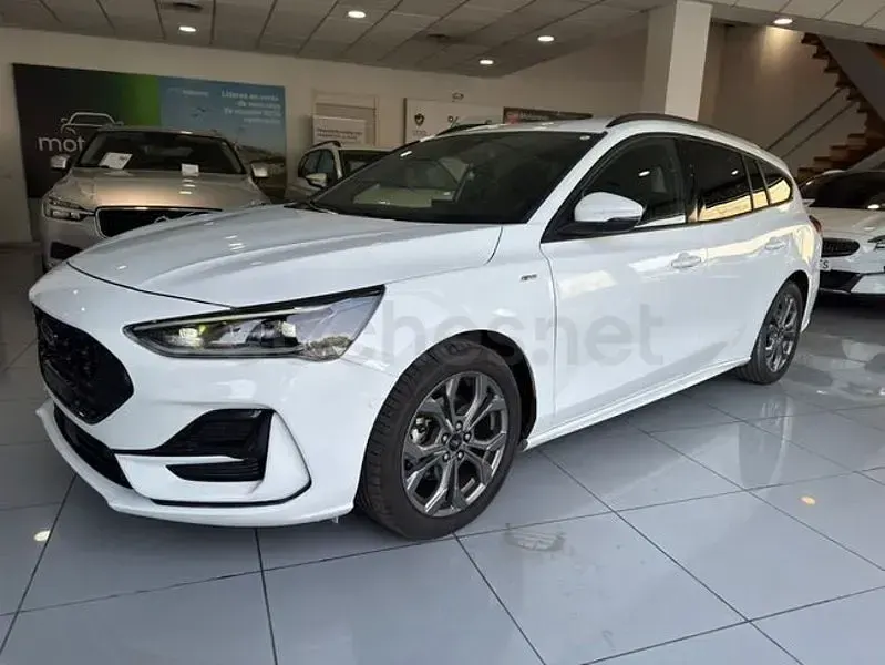 Usado Ford Focus ST-Line 155 CV (114 kW) 2023 Blanco Familiar