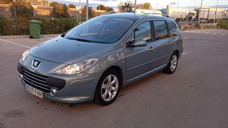 Usado Peugeot 307 90 CV (66 kW) 2007 Gris Familiar