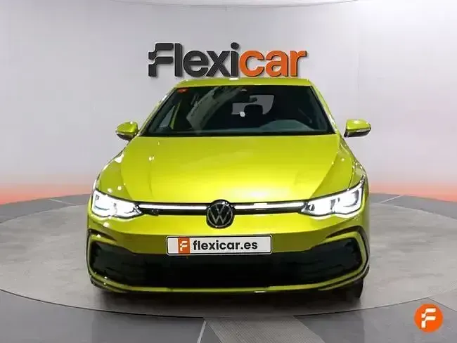 Usado VW Golf VII R-line 150 CV (110 kW) 2021 Amarillo Utilitario