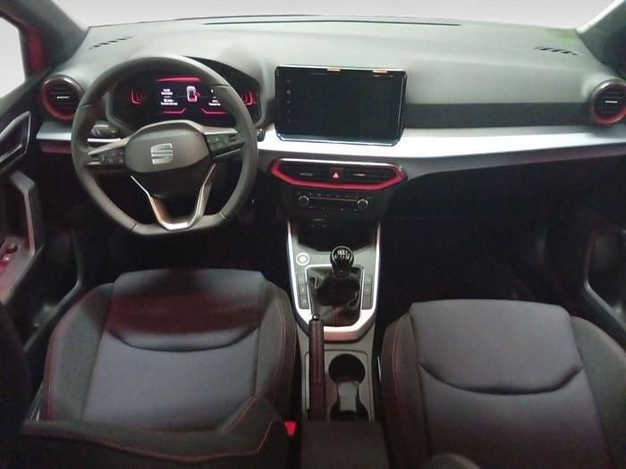Usado Seat Arona FR 115 CV (84 kW) 2024 Rojo SUV