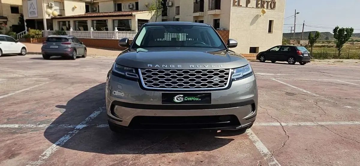 Usado Land Rover Range Rover Velar R-Dynamic 300 CV (220 kW) 2020 Beige SUV