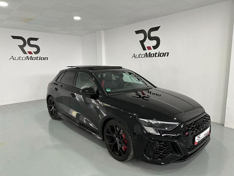 Negro Usado 2023 Audi RS3 Sportback Utilitario | 59.900 € (Precio justo) - Imagen 1/4