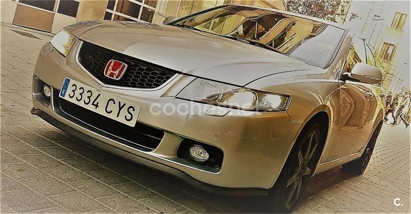 Gris / plata Usado 2004 Honda Accord Executive Berlina | 5500 € (Buen precio) - Imagen 1/4
