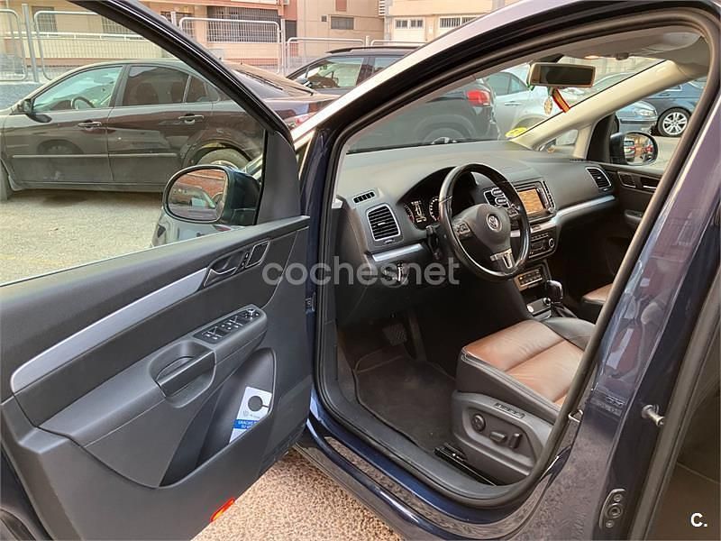 Usado VW Sharan Sport 170 CV (125 kW) 2011 Azul Monovolumen