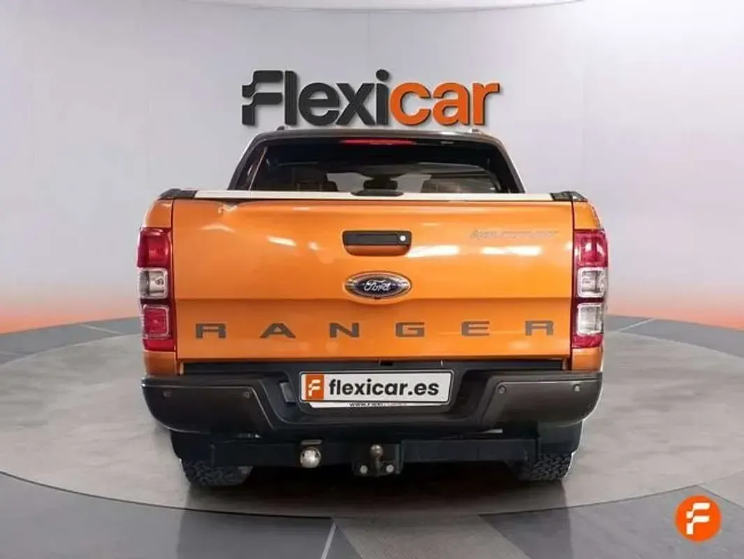 Usado Ford Ranger Wildtrack 200 CV (147 kW) 2019 Naranja Pickup/Camioneta