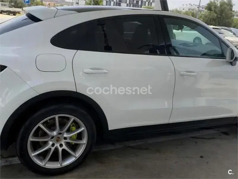 Usado Porsche Cayenne 462 CV (339 kW) 2021 Blanco SUV