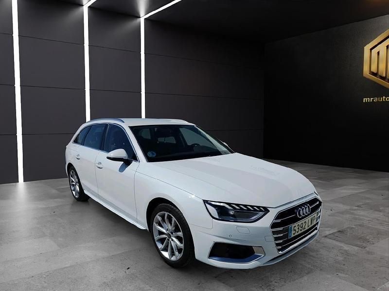 Usado Audi A4 Advanced Plus 150 CV (110 kW) 2022 Blanco Familiar