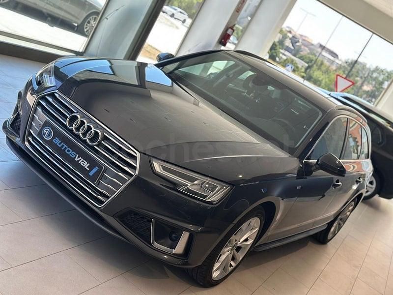 Usado Audi A4 S-Line 150 CV (110 kW) 2018 Gris / plata Familiar
