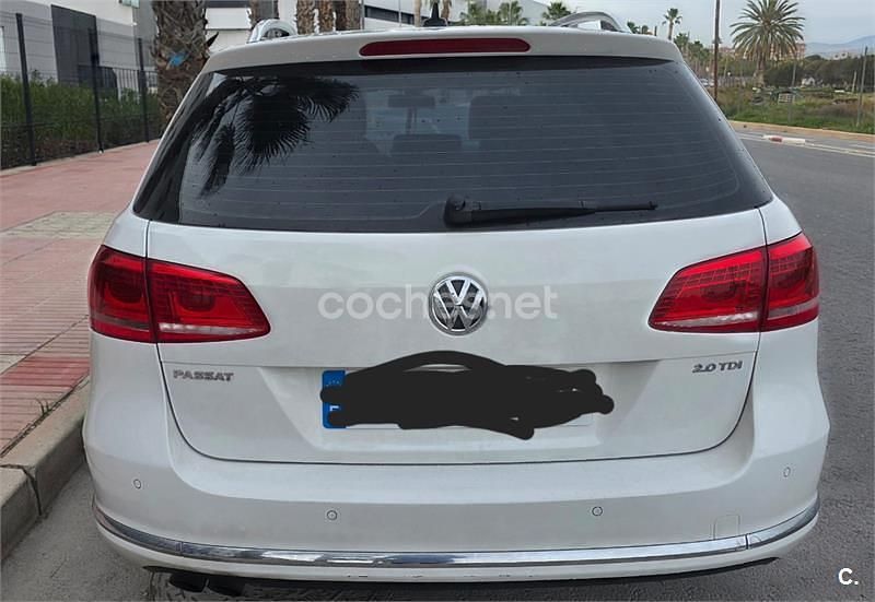 Usado VW Passat Highline 140 CV (102 kW) 2014 Blanco Familiar