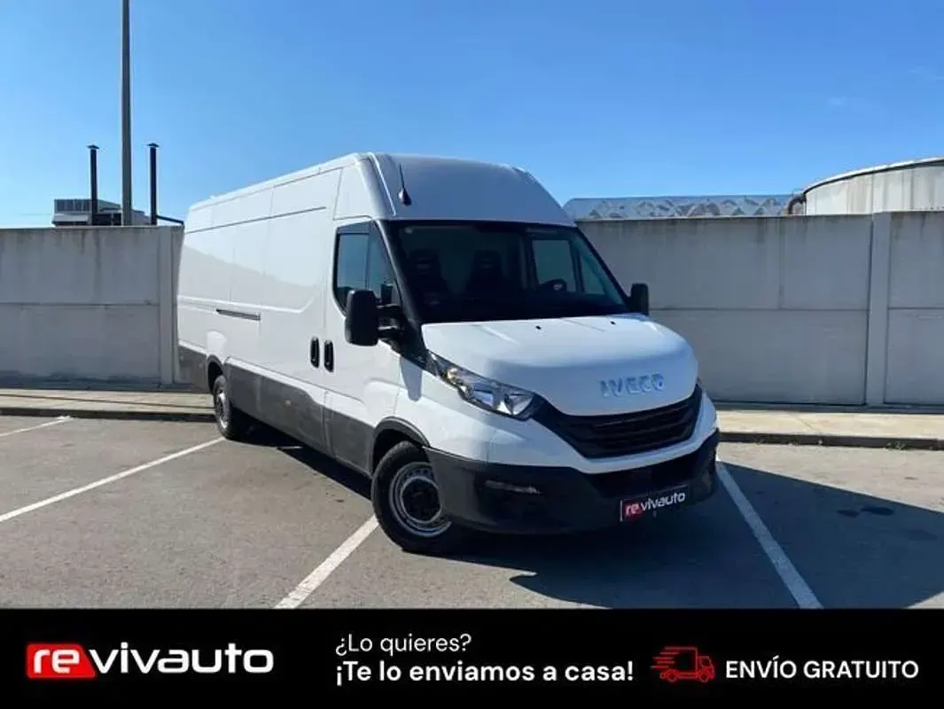 Usado Iveco Daily 156 CV (114 kW) 2023 Blanco Van