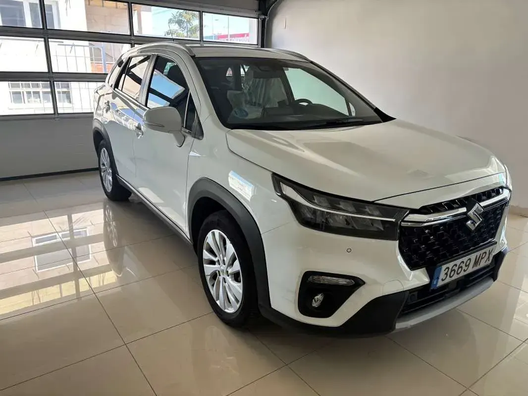 Usado Suzuki SX4 S-Cross 102 CV (75 kW) 2024 Blanco SUV