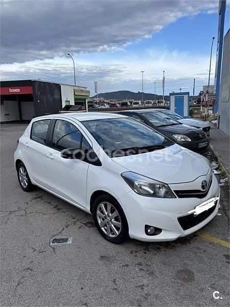 Brugt Toyota Yaris Active 90 HK (66 kW) 2012 Hvid Hatchback