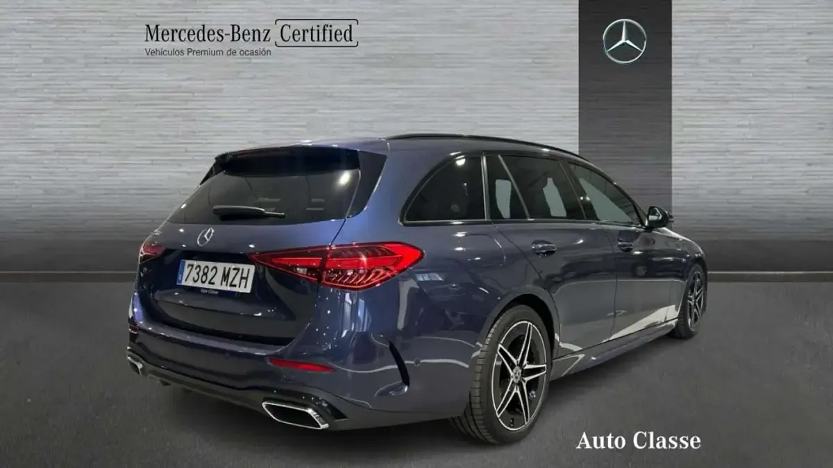 Usado Mercedes C220 197 CV (144 kW) 2025 Azul Familiar