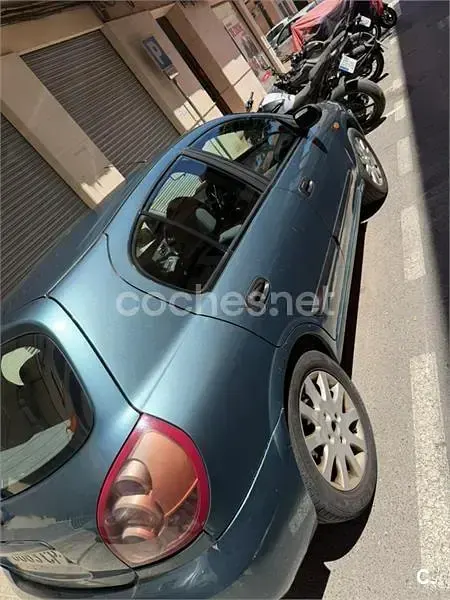Usado Nissan Almera 98 CV (72 kW) 2003 Verde Berlina