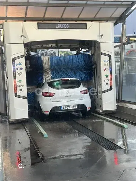 Usado Renault Clio IV LIMITED 75 CV (55 kW) 2018 Blanco Berlina