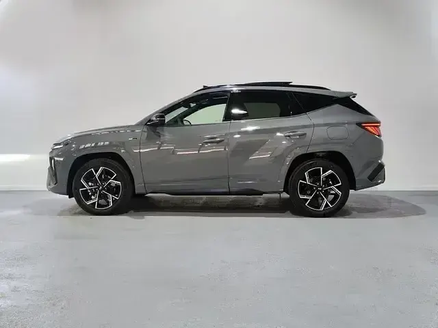 Nuevo Hyundai Tucson N Line 215 CV (158 kW) 2026 Gris / plata SUV
