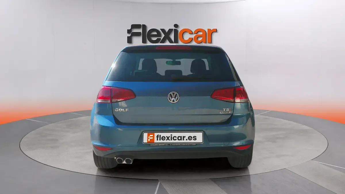 Używany VW Golf VII Advance 125 KM (91 kW) 2016 Niebieski Sedan/Limuzyna