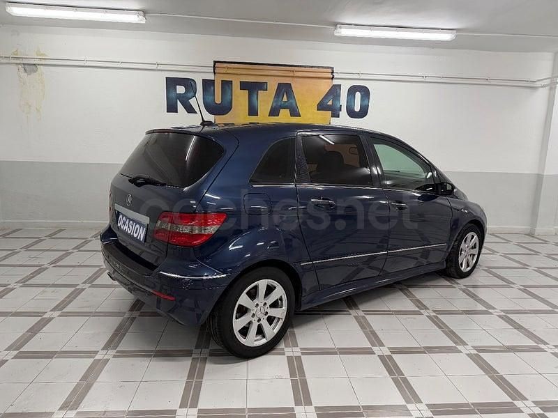 Usado Mercedes B200 140 CV (102 kW) 2008 Azul Monovolumen