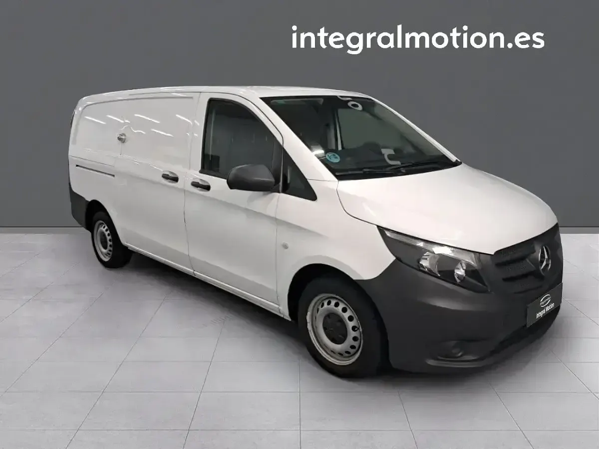 Usado Mercedes Vito 102 CV (75 kW) 2021 Blanco Van