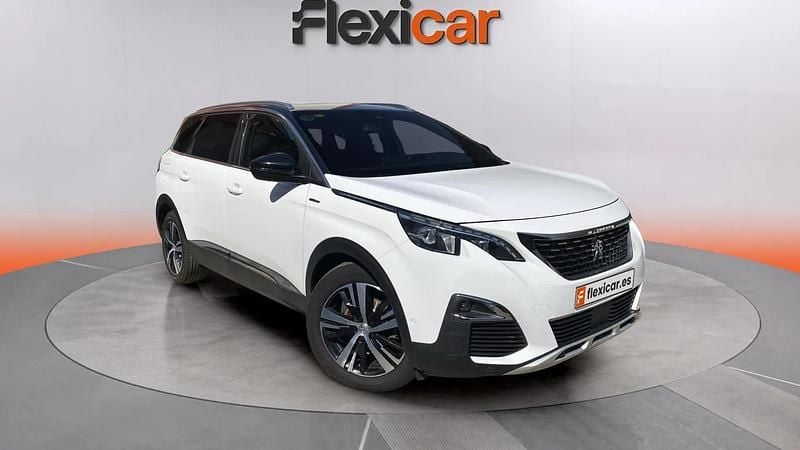 Blanco Usado 2017 Peugeot 5008 GT-line Monovolumen | 16.990 € (Precio justo) - Imagen 1/4
