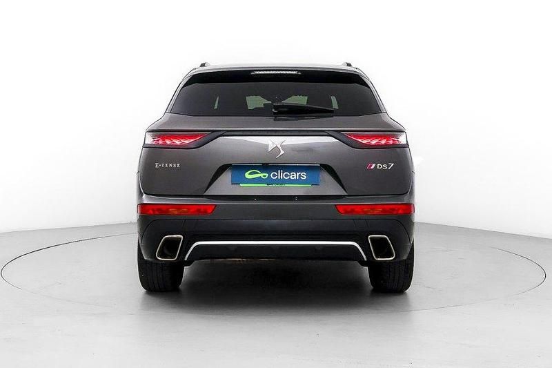 Usado DS Automobiles DS7 Crossback Performance Line Plus 225 CV (165 kW) 2021 Gris SUV
