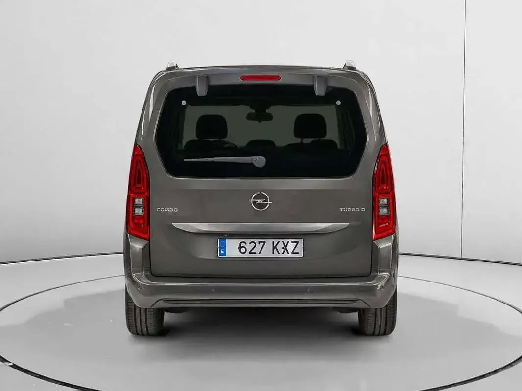 Usado Opel Combo Life Innovation 102 CV (75 kW) 2019 Gris Monovolumen