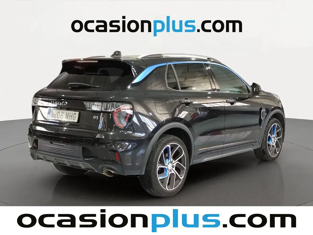 Usado Lynk & Co 01 261 CV (191 kW) 2023 Negro SUV