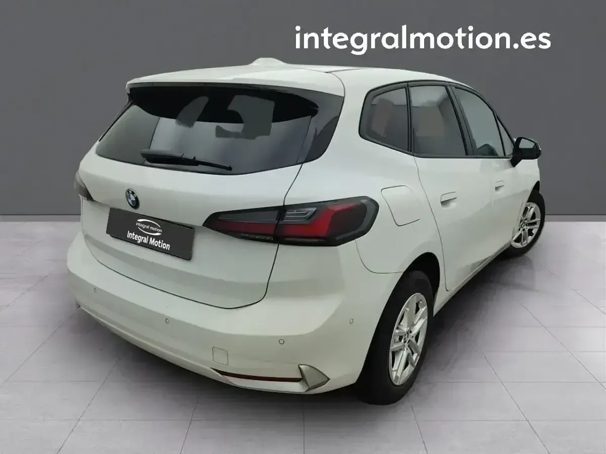 Usado BMW 218 149 CV (109 kW) 2023 Blanco