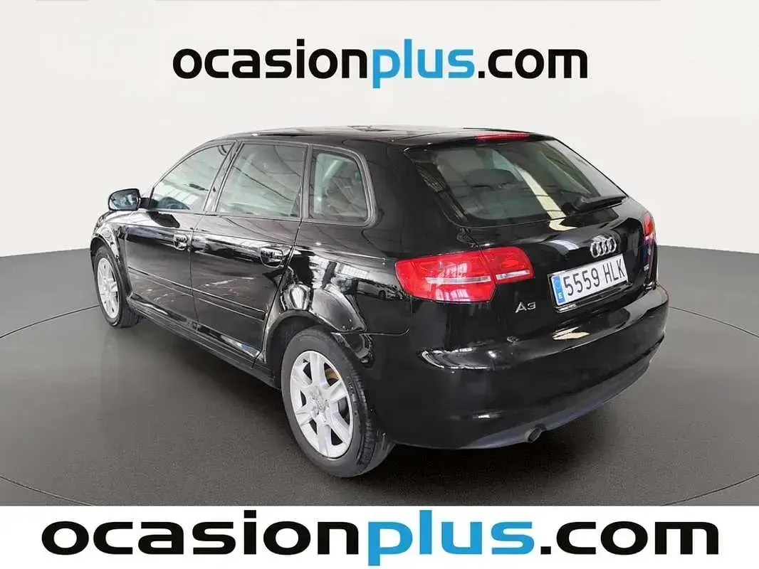 Usado Audi A3 Sportback Ambiente 105 CV (77 kW) 2012 Negro Utilitario