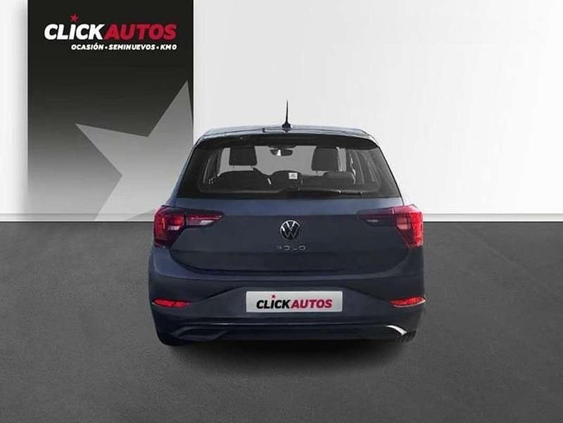 Usado VW Polo Life 95 CV (69 kW) 2023 Gris Utilitario